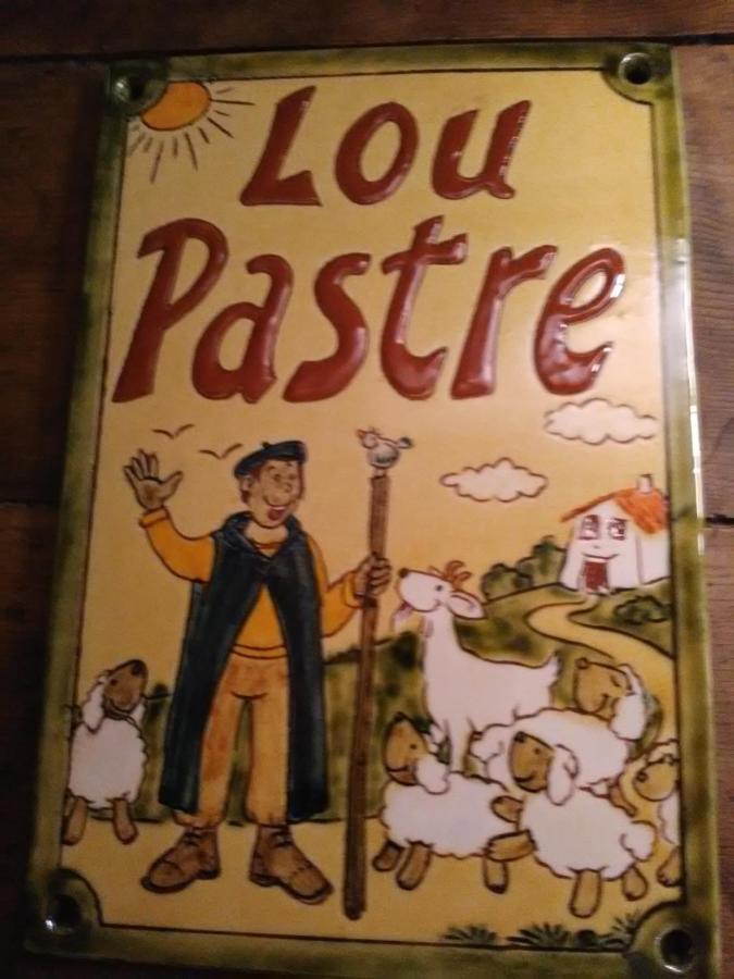 Готель Lou Pastre La Boissiere  Екстер'єр фото